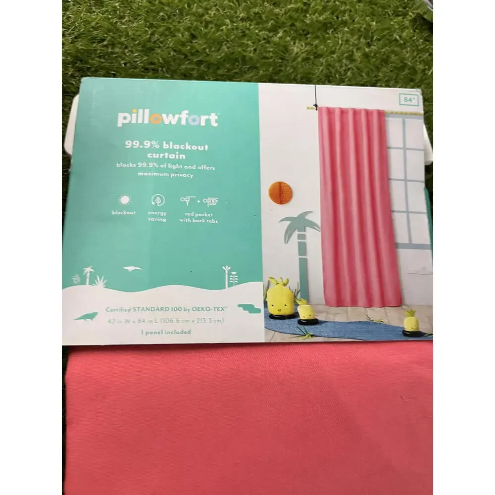 Pillowfort 99.9% Blackout Pink Twill Curtain Panel‎ Coral Bright color 84